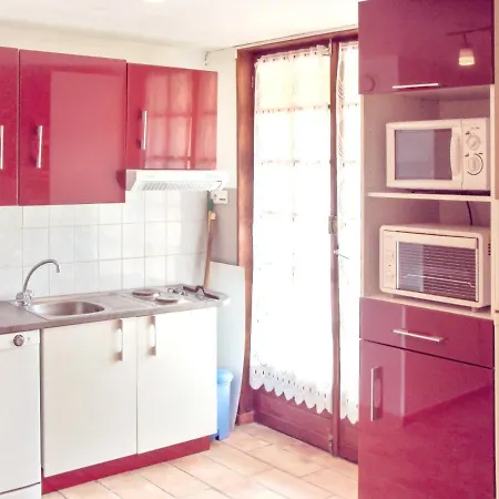 De 2 Chambres Avec Jardin Clos Et Wifi A Sur A 1 Km De La Lejlighed